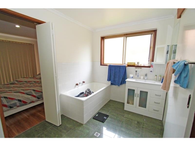 3/18 Toolern Street, Melton South VIC 3338