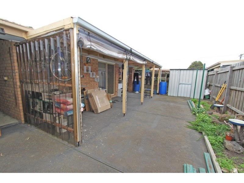 3/18 Toolern Street, Melton South VIC 3338