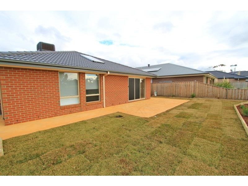 97 Lancefield Circuit, Eynesbury VIC 3338
