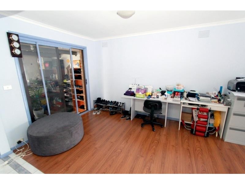 16 Oldershaw Road, Melton VIC 3337