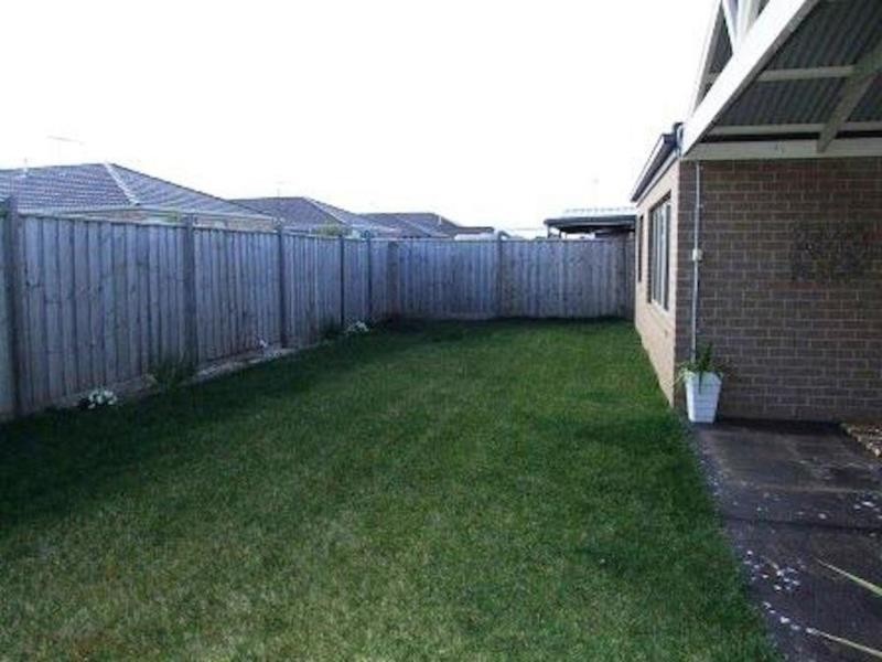 32 Merrystowe Way, Melton West VIC 3337