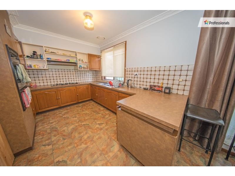 15 Hudson Place, Melton VIC 3337