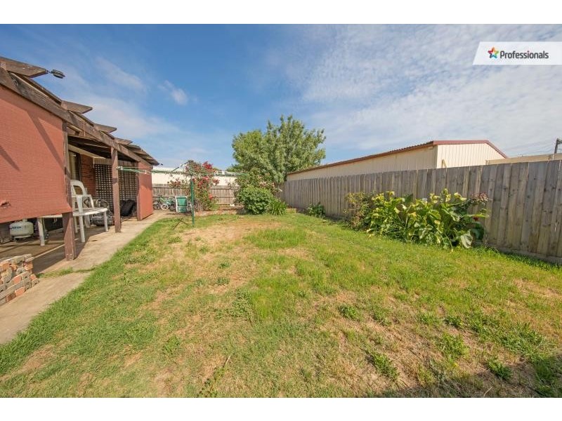 15 Hudson Place, Melton VIC 3337