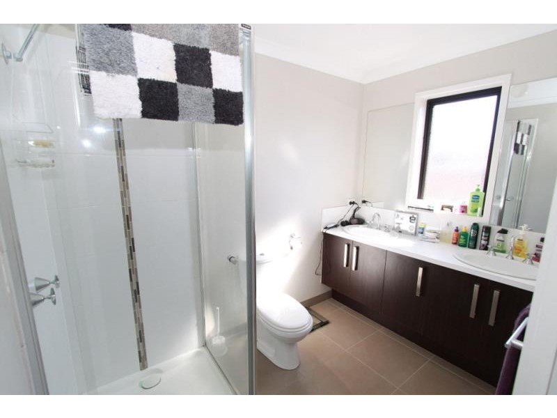 55 Longtree Drive, Melton West VIC 3337