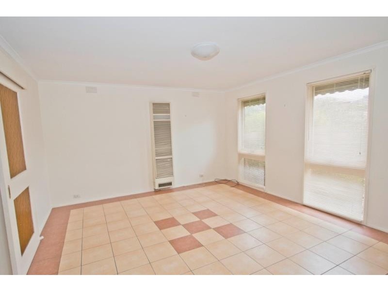 2 Raleighs Road, Melton, Melton VIC 3337