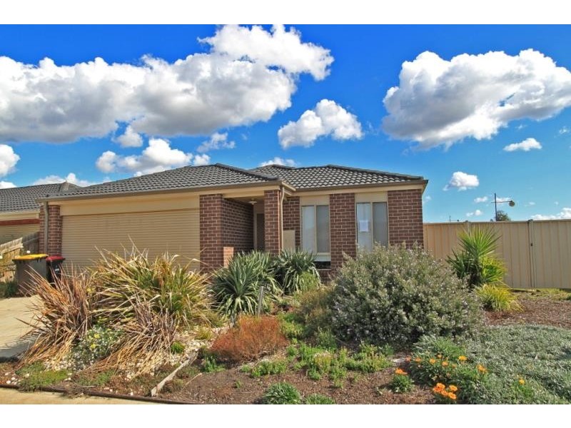 7 Lightfingers Street, Kurunjang VIC 3337