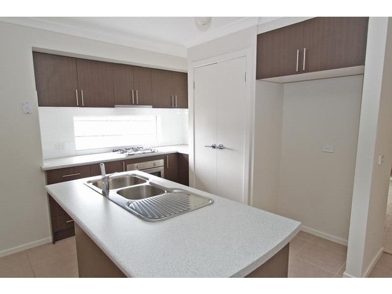 7 Lightfingers Street, Kurunjang VIC 3337