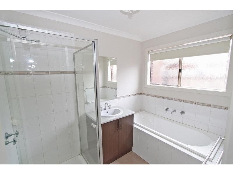 7 Lightfingers Street, Kurunjang VIC 3337
