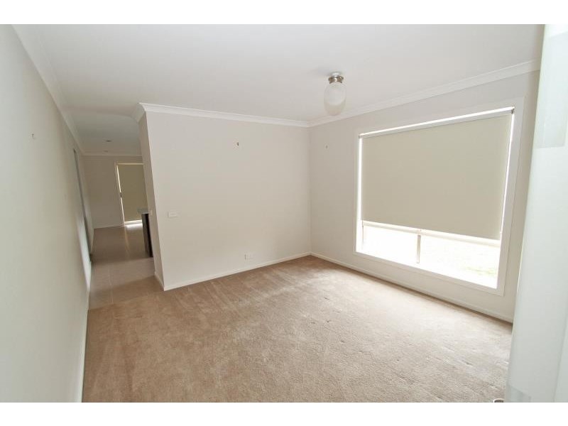 7 Lightfingers Street, Kurunjang VIC 3337