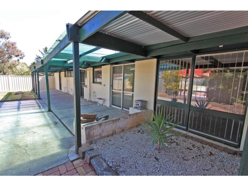 43 Argyll Circuit, Melton West VIC 3337