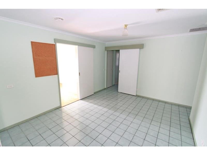 3 Momba close, Kurunjang VIC 3337