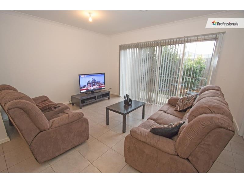 3/6 The Embankment, Kurunjang VIC 3337