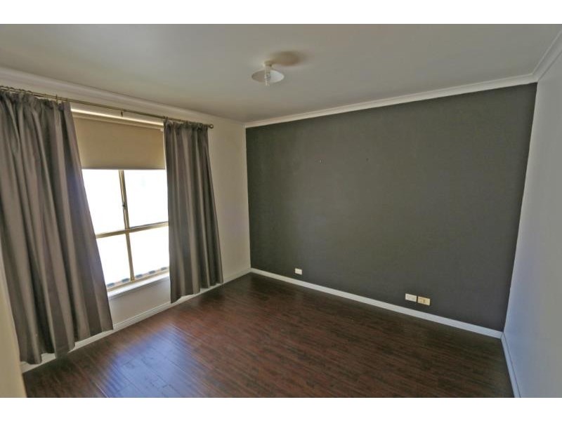 1/44A Palmerston Street, Melton VIC 3337