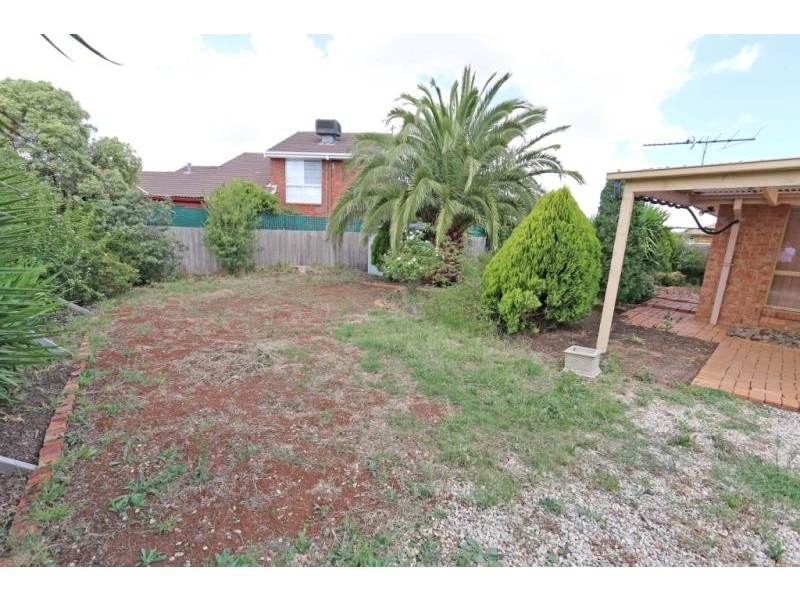 30 Gamalite Drive, Melton West VIC 3337