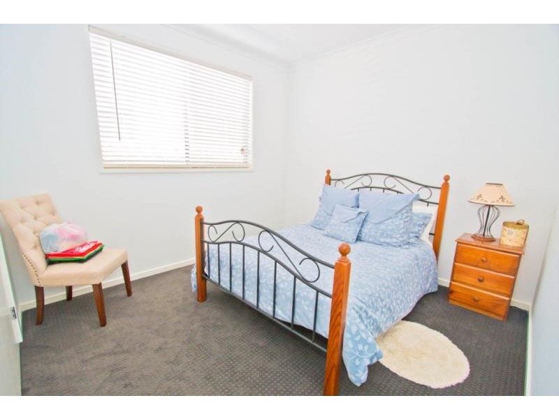 16 Charlotte Avenue, Melton West VIC 3337