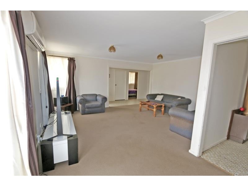 239 Coburns road, Melton VIC 3337