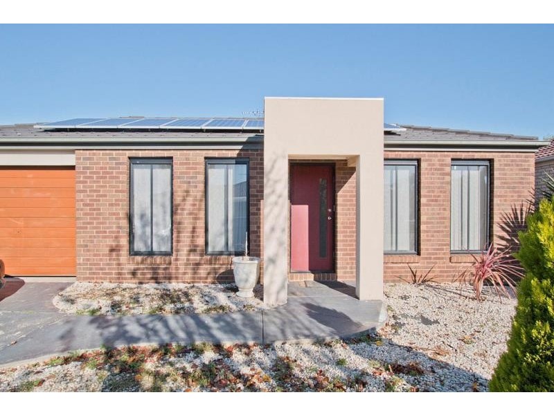 4 Rainsford Place, Melton West VIC 3337