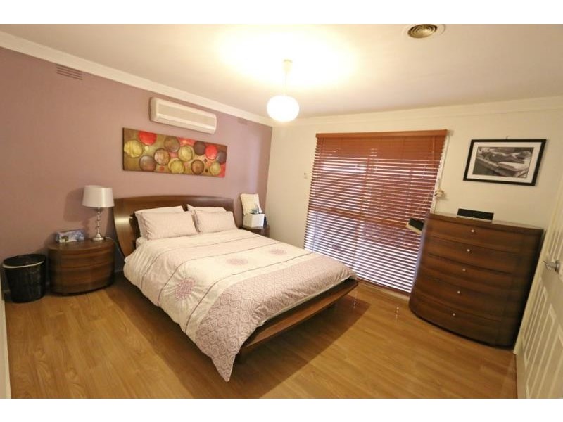 74 Rees Road, Melton South VIC 3338