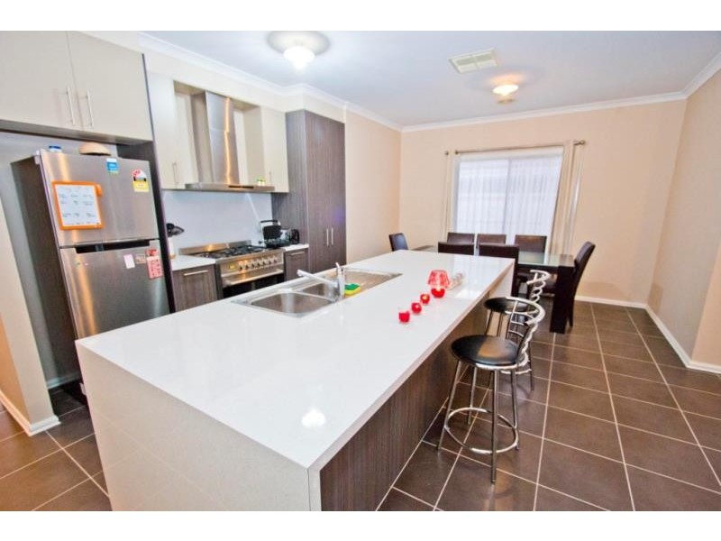 4 Stringybark Avenue, Brookfield VIC 3338