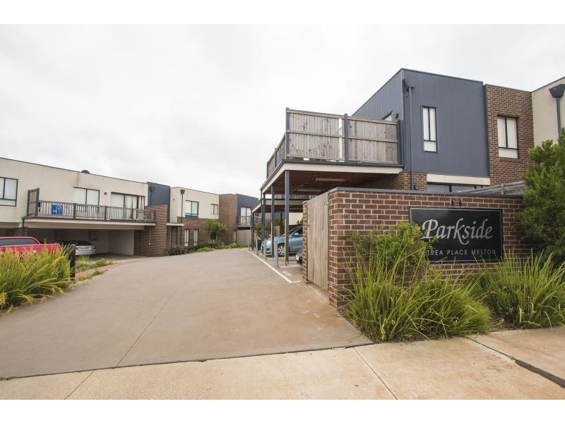 7/9 Petrea Place, Melton West VIC 3337