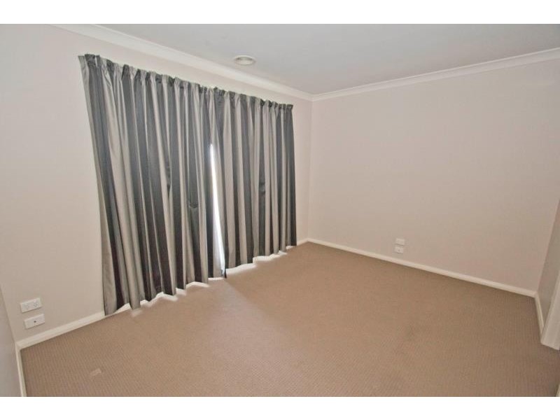 9/20-22 Roslyn Park Drive, Melton West VIC 3337