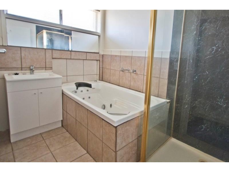 12 Milverton Street, Melton VIC 3337