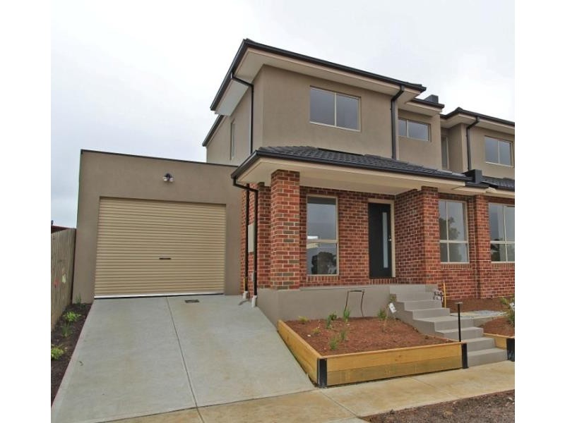 4/6 The Embankment, Kurunjang VIC 3337