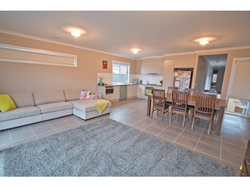 22 Parkleigh Drive, Kurunjang VIC 3337
