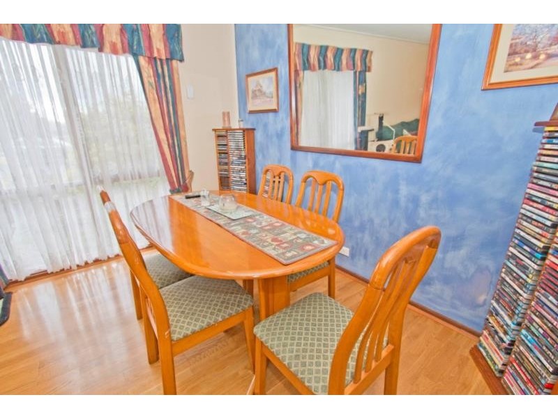 86 Hilton Way, Melton West VIC 3337