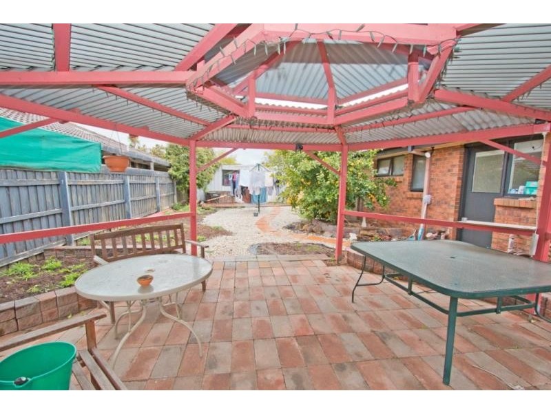 86 Hilton Way, Melton West VIC 3337