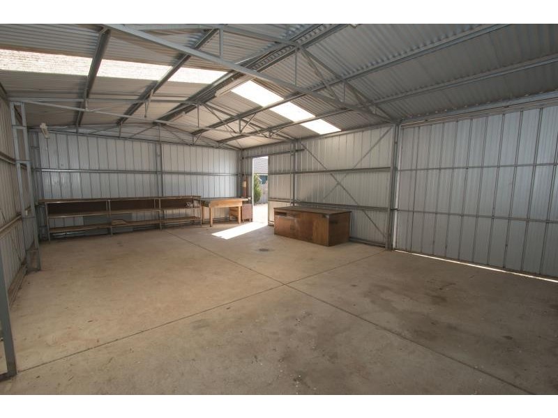 7 Strachan Place, Melton South VIC 3338