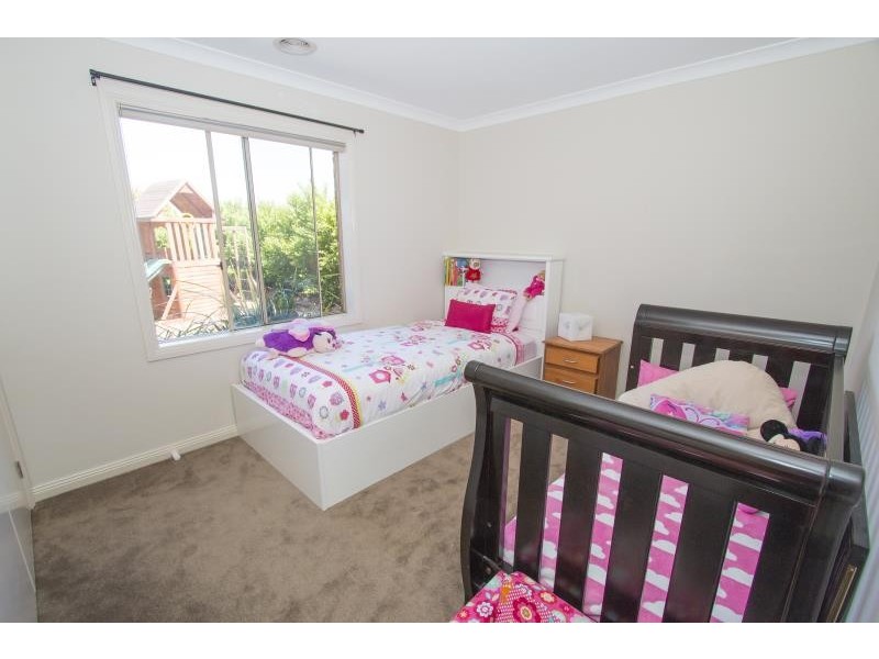 16 Dianella Court, Brookfield VIC 3338