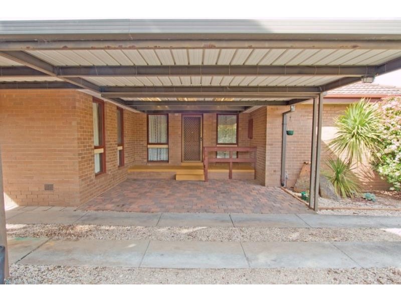 28 Rathdowne Circuit, Melton West VIC 3337