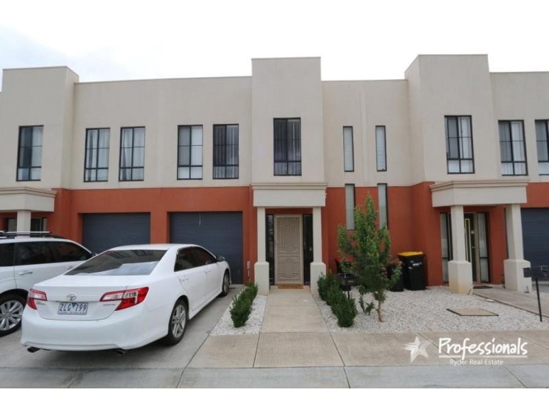 27/62 Andrew Street, Melton South VIC 3338