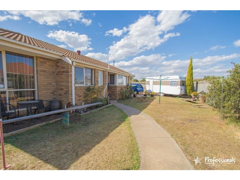 41 Blackdog, Brookfield VIC 3338