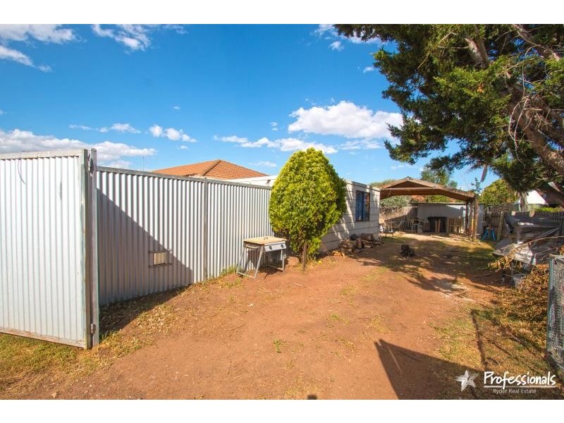 41 Blackdog, Brookfield VIC 3338