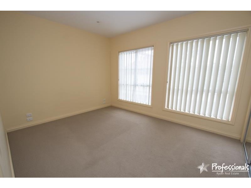 20/45 Gretel Grove, Melton VIC 3337