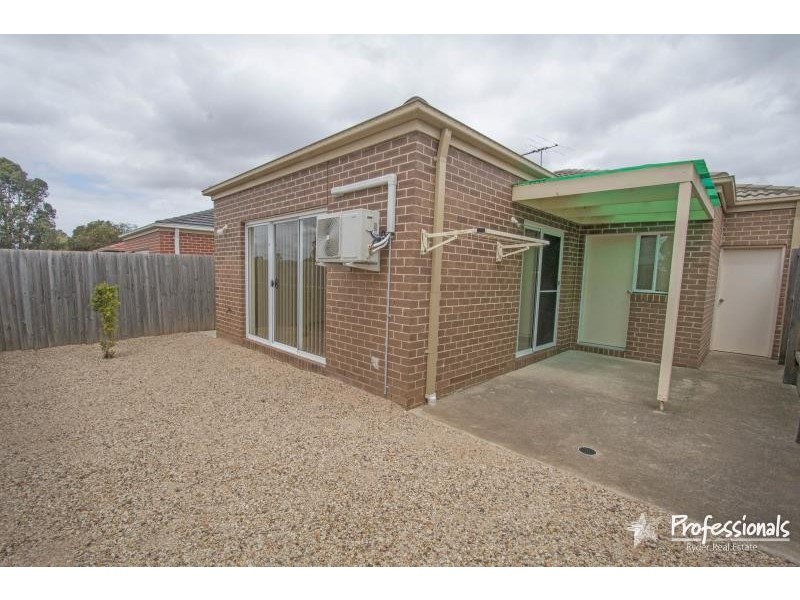 20/45 Gretel Grove, Melton VIC 3337