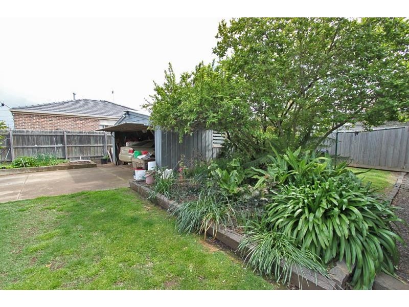 1 Brixton Place, Melton VIC 3337