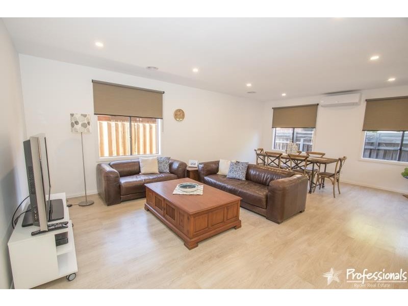 1 Cheviot Court, Melton West VIC 3337