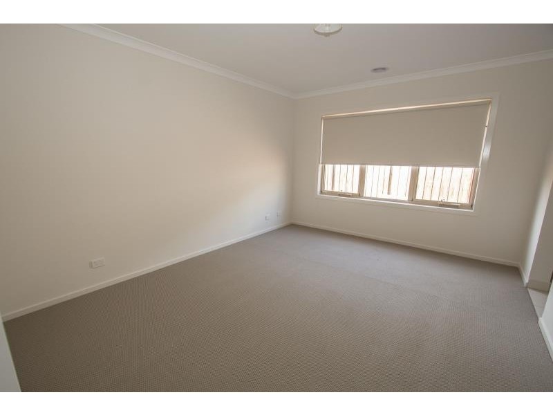 81 Lancefield Circuit, Eynesbury VIC 3338