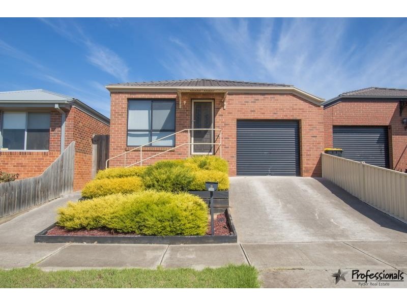 3 Oakbank Court, Melton West VIC 3337
