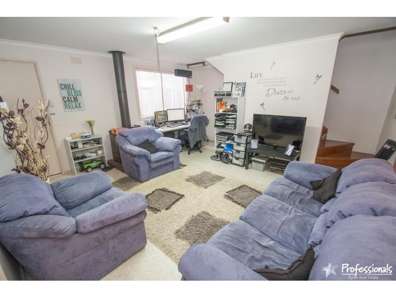 14 Marina Drive, Melton VIC 3337