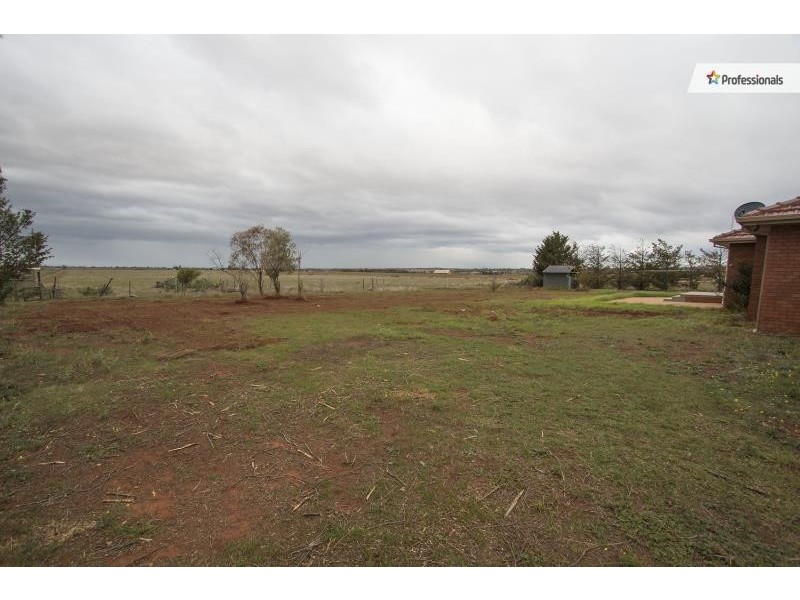 557 Mt Cottrell Road, Melton VIC 3337
