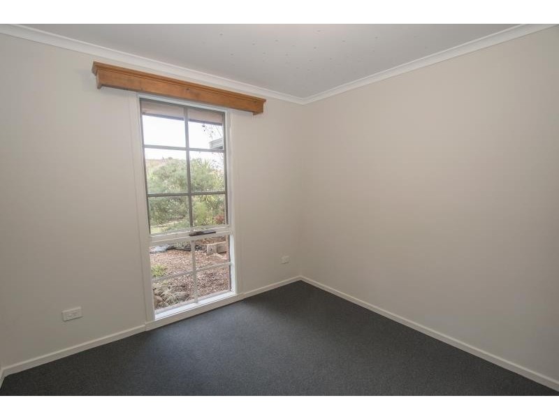 1 Perry Close, Melton VIC 3337