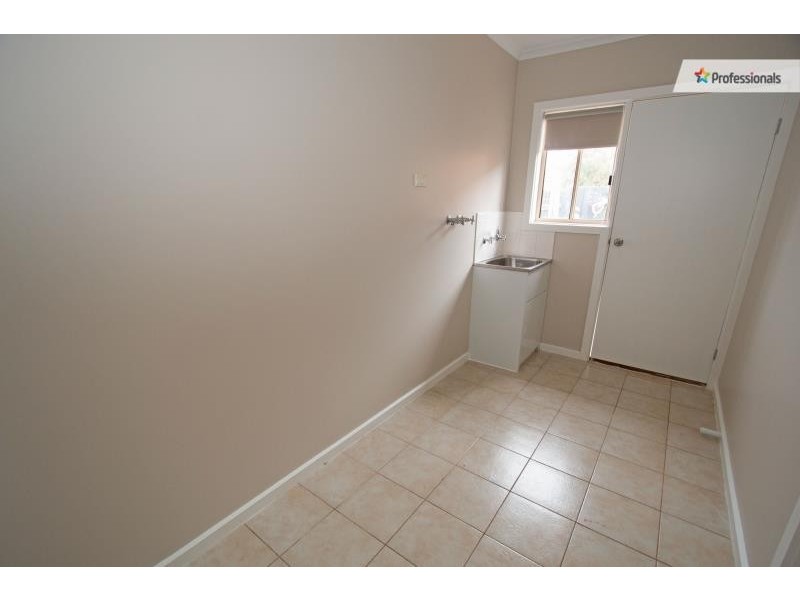 1/81 Kirkton Drive, Kurunjang VIC 3337