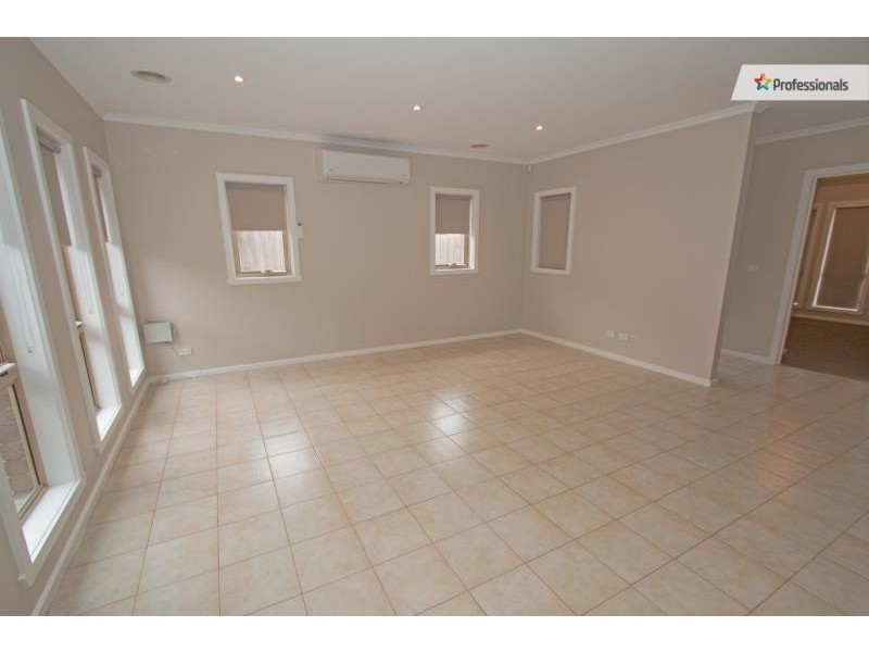 1/81 Kirkton Drive, Kurunjang VIC 3337