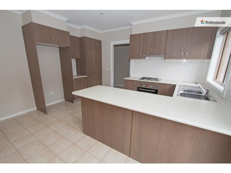 1/81 Kirkton Drive, Kurunjang VIC 3337