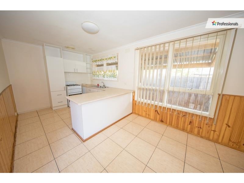 12 Scott Street, Melton VIC 3337