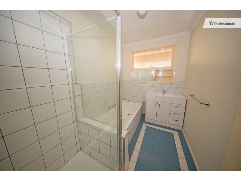 12 Scott Street, Melton VIC 3337